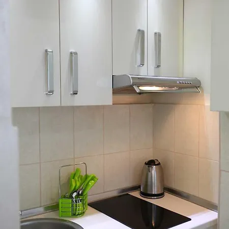 Apartman Charm Modern 2br Apt-free Parking Near Belgrád